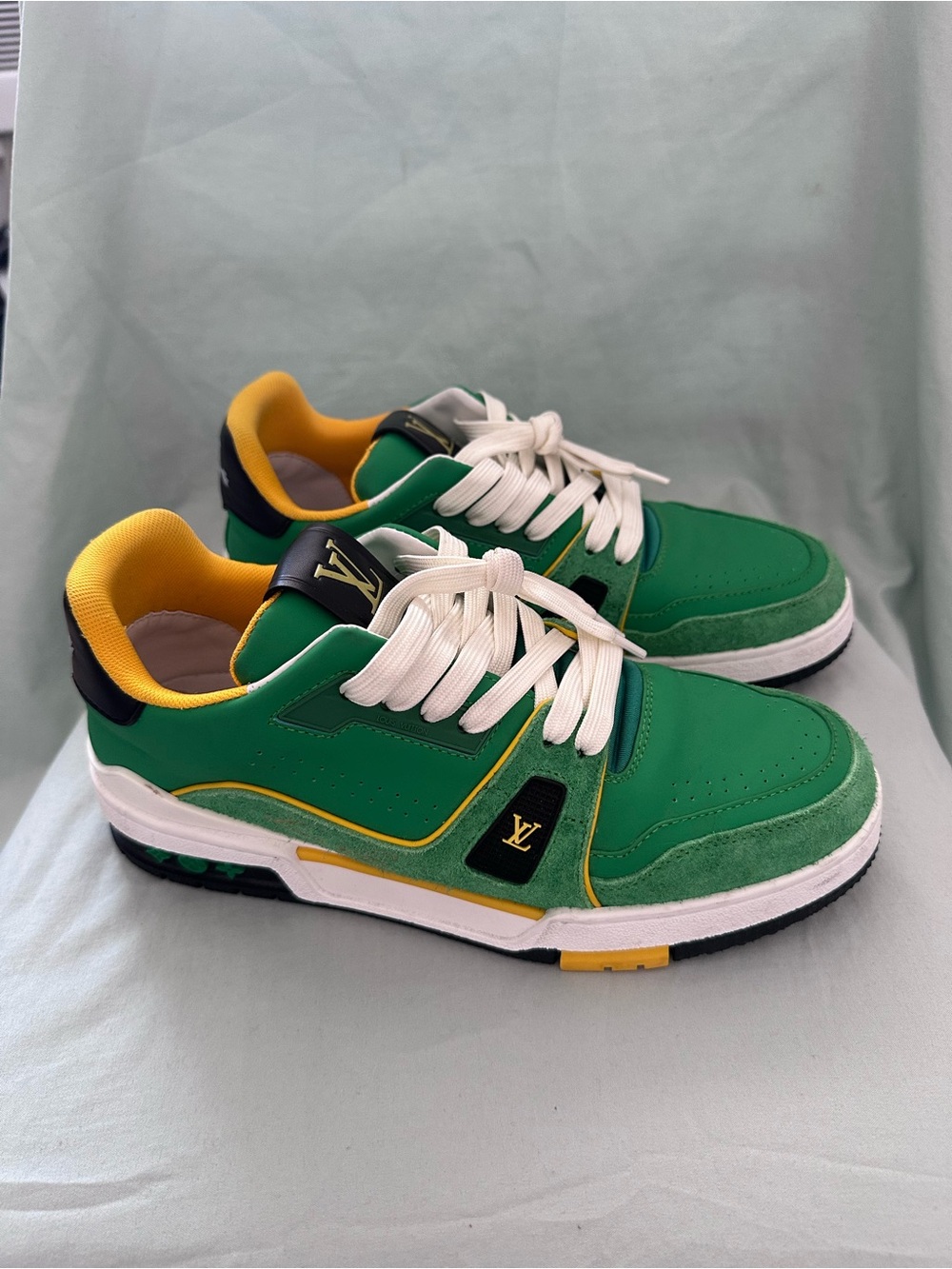 Louis Vuitton Men’s Leather Sneaker LV Trainer Green Size Italy Size 41 US 8